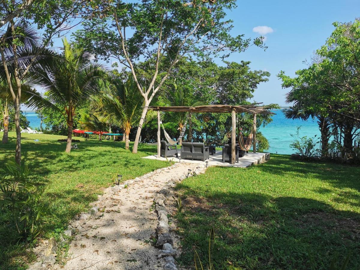 Mercedes Bacalar Buitenkant foto